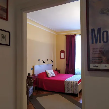 לינה וארוחת בוקר Alma Clara 3*